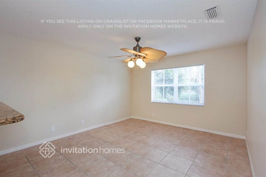 Building Photo - 3022 Sunset Ln