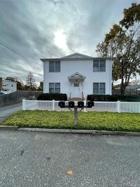 Building Photo - 944 Union St