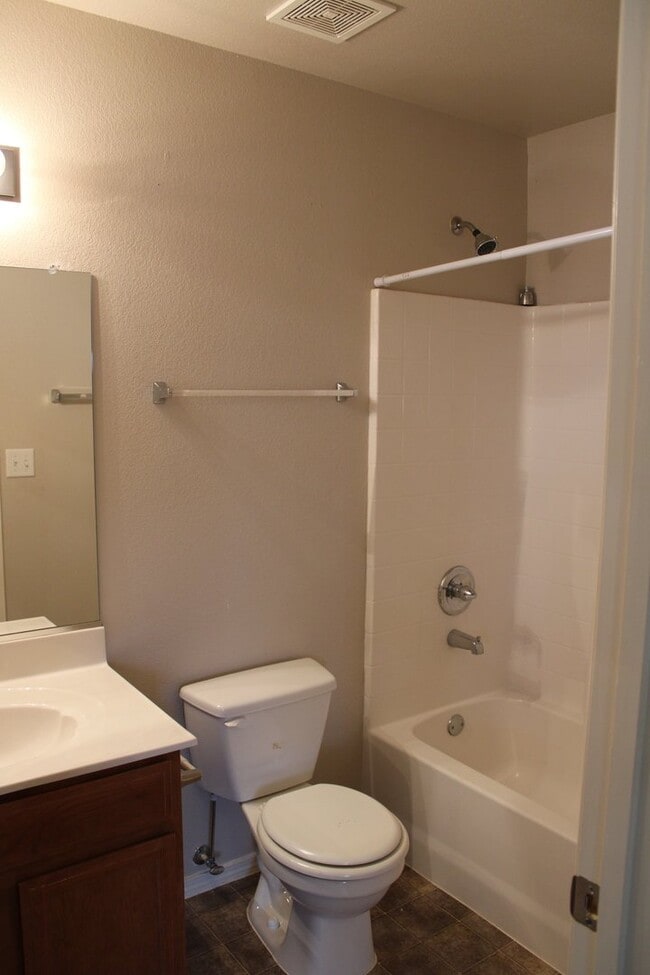 Building Photo - STUNNING MOUNTAIN VIEWS - Move-in special call the office for details