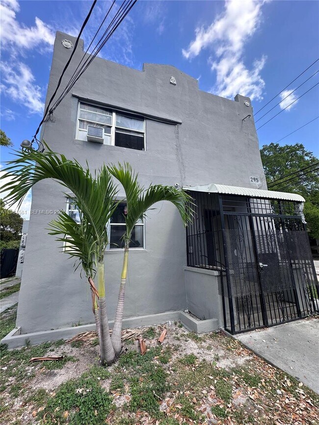 Building Photo - 295 NE 55th St