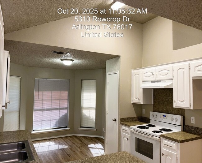 Building Photo - 5318 Rowcrop Dr