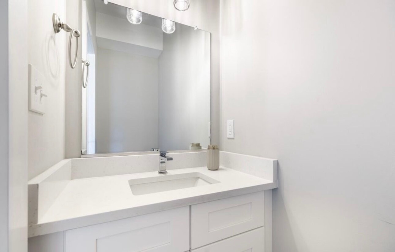 Building Photo - 64 Allwell Rd