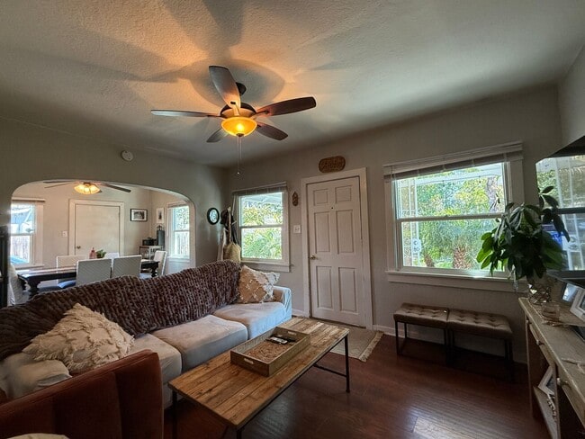 Building Photo - Carlsbad Home across from Holiday Park