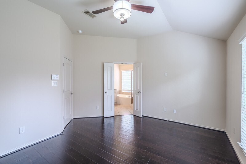 Building Photo - 2943 Fair Chase Dr