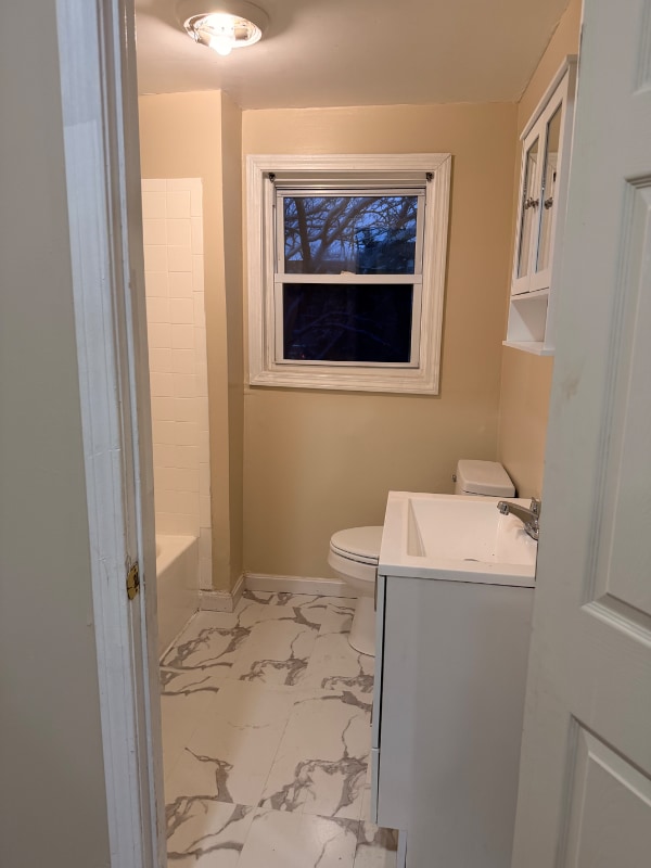 Building Photo - 182 Quequechan St