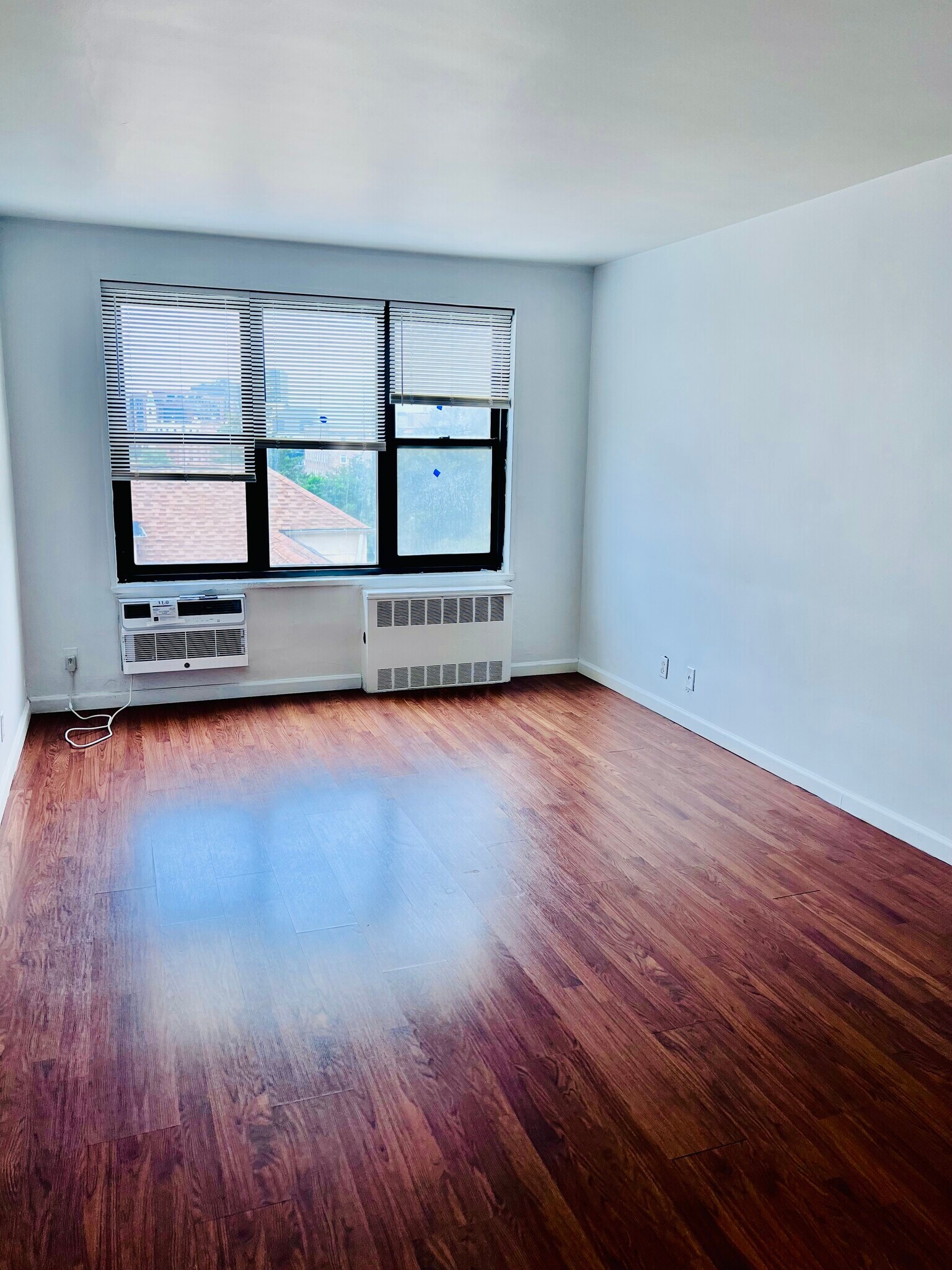 Building Photo - 47 Davis Ave