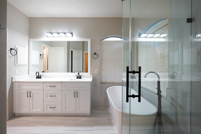 Building Photo - 105 N Holly Laurel Cir