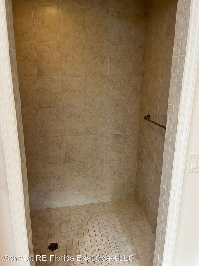 Building Photo - 3 br, 2 bath House - 5020 4th Place