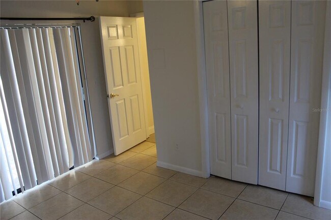 Building Photo - 5556 Pentail Cir