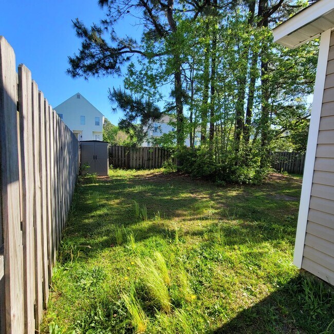 Building Photo - Wonderful 3 bedroom 2 bathroom home in Chesterbrook