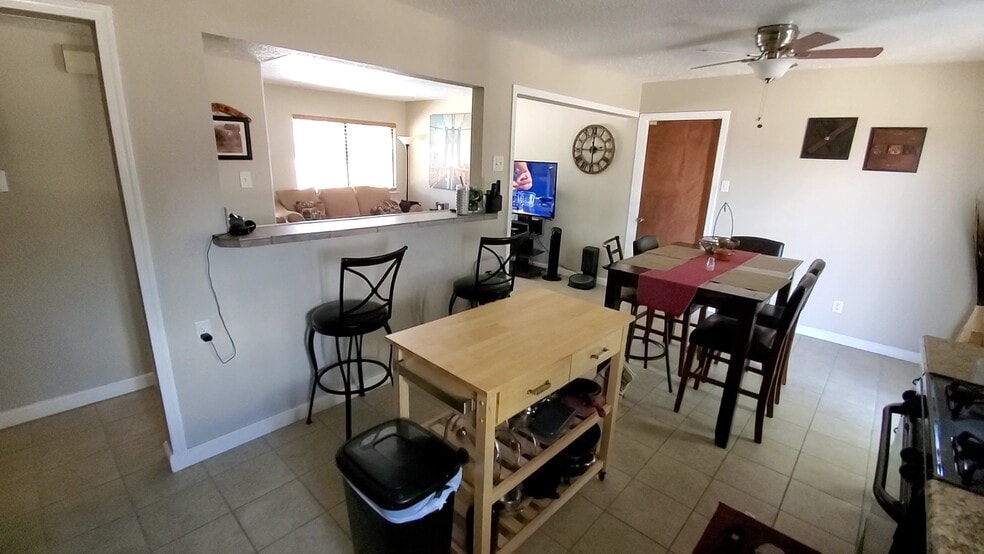 Building Photo - 1149 Carlos Rey Cir SW