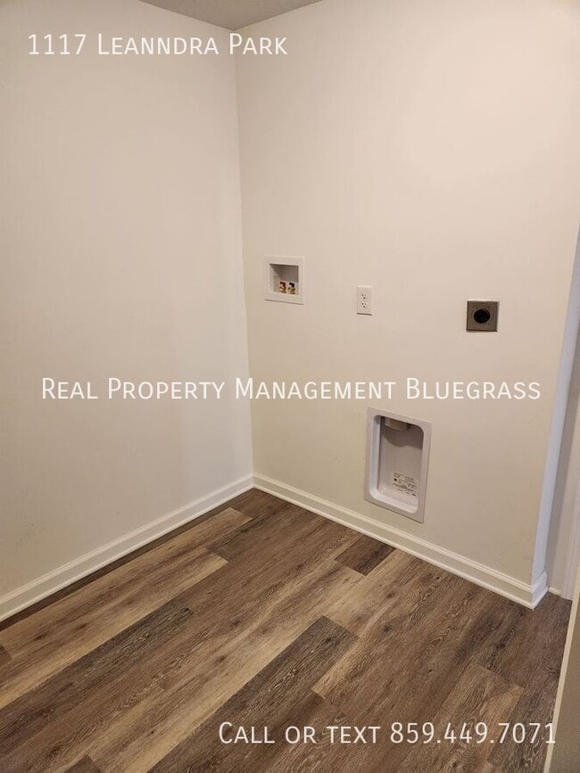 Building Photo - 1117 Leanndra Pk