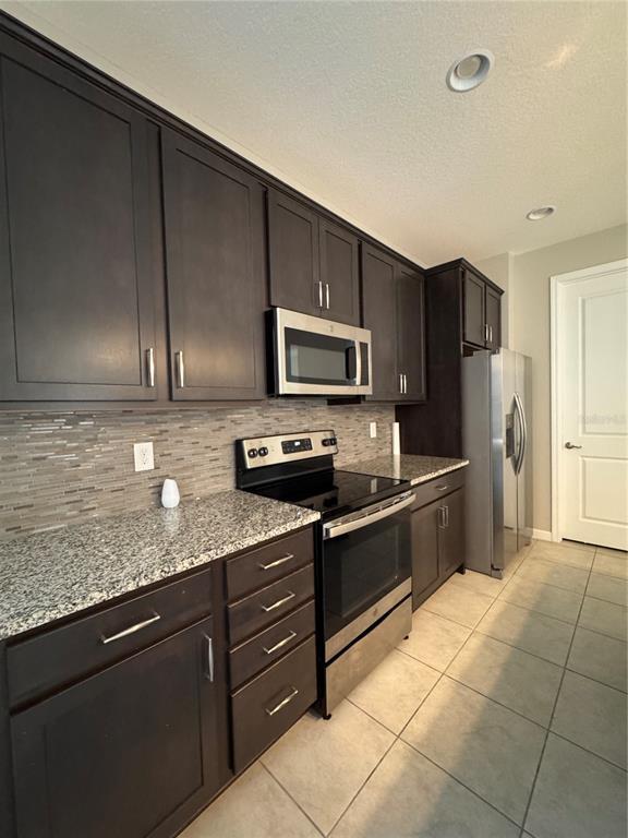 Building Photo - 541 Buchannan Dr