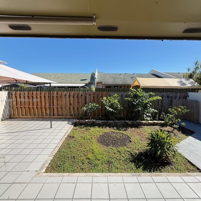 Building Photo - 12144 SW 110th St Cir W