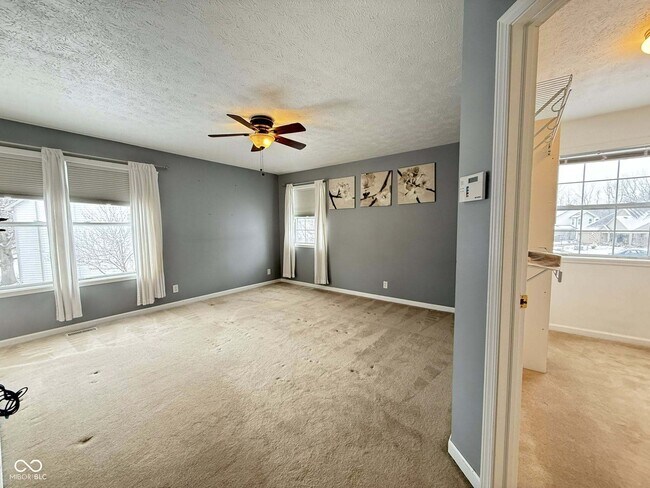 Building Photo - 8607 Longspur Ct