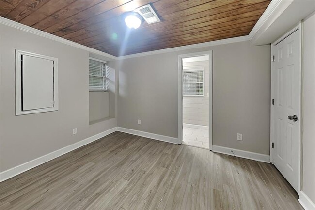 Building Photo - 811 Springdale Crossing