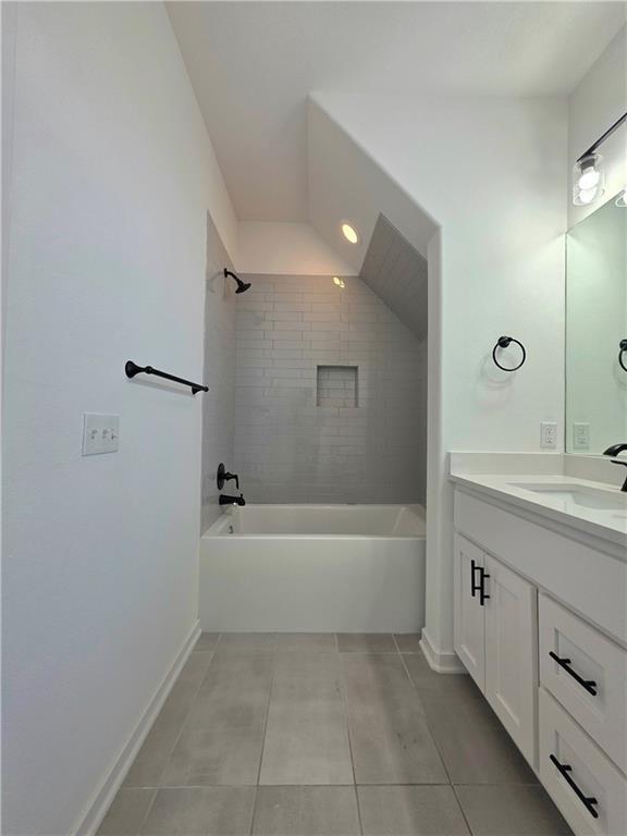 Building Photo - 5390 Crescent St