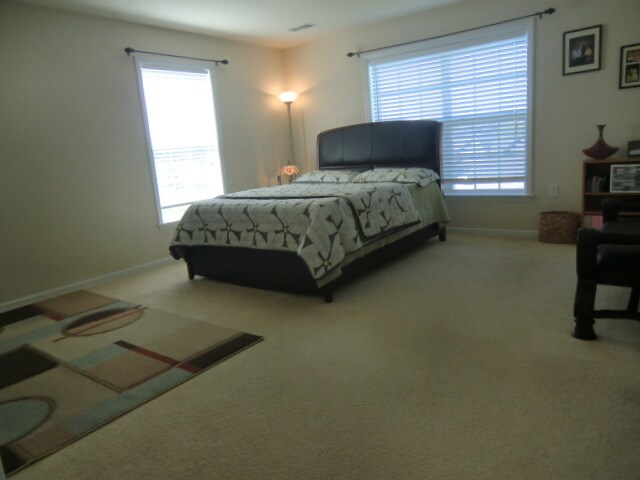 Building Photo - 2128 Red Fox Dr