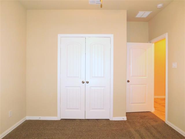 Building Photo - 3921 Roxbury St