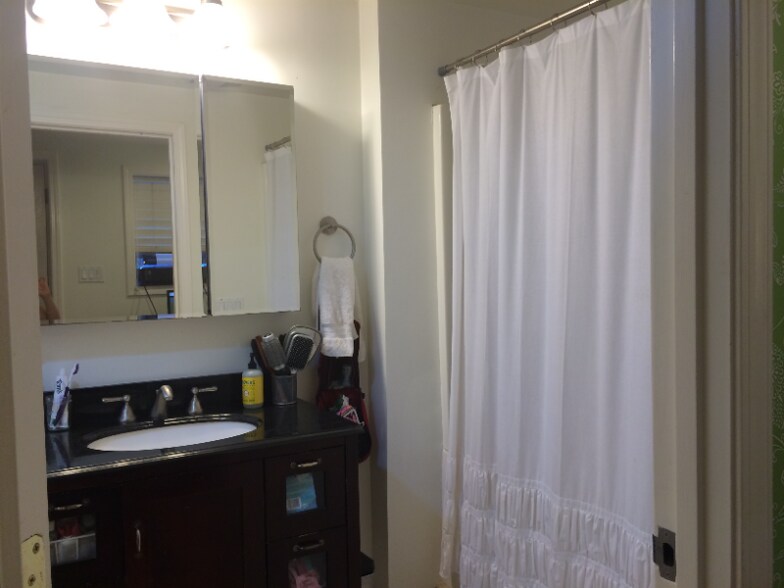 Building Photo - 1731 Dwight Way