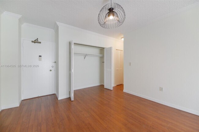 Building Photo - 1980 S Ocean Dr