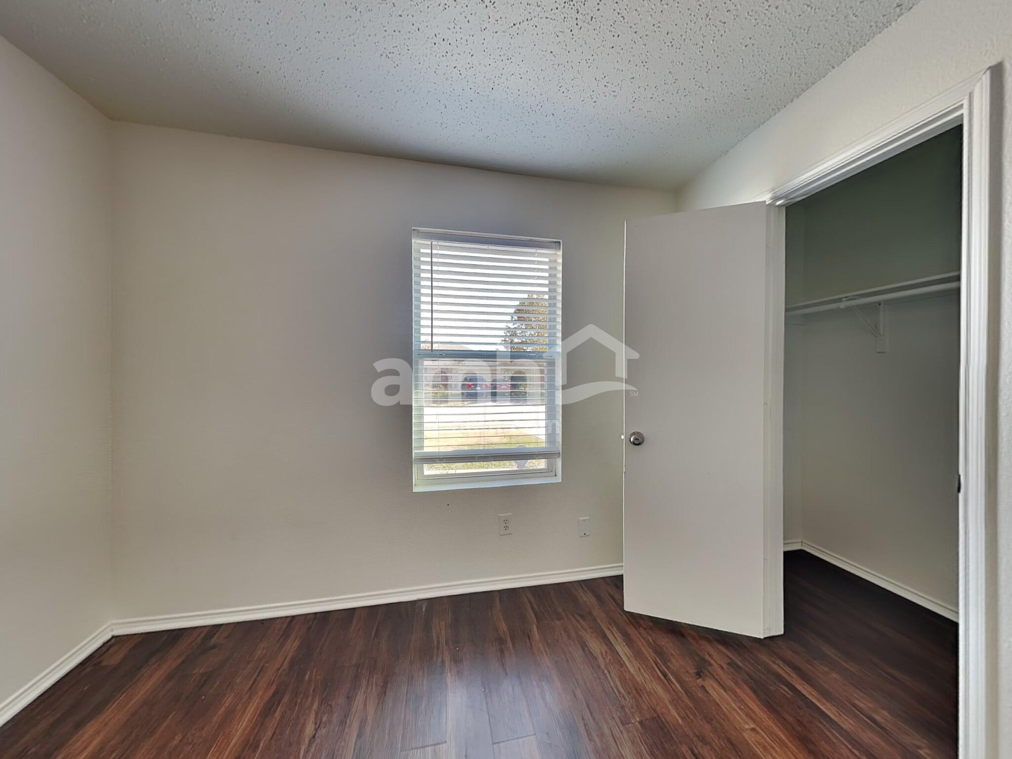 Building Photo - 2509 Margaret Ln