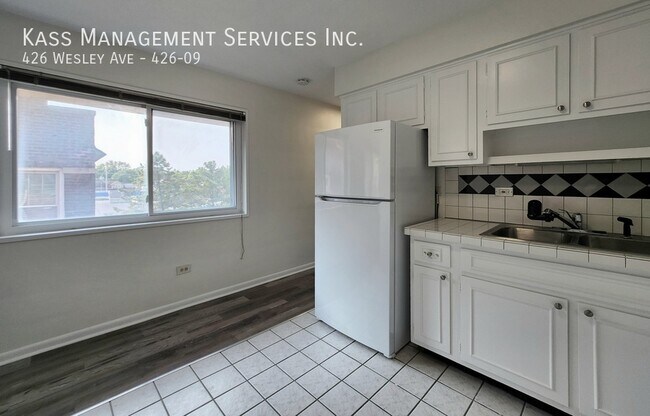 Building Photo - 426 Wesley Ave
