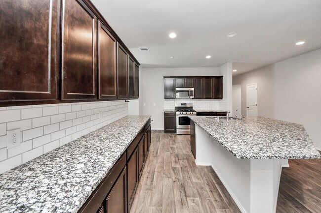 Building Photo - 8302 Rose Petals Ln