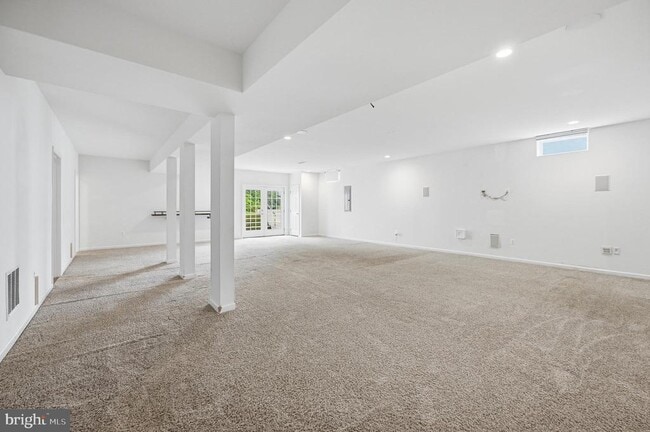 Building Photo - 24267 Purple Finch Dr