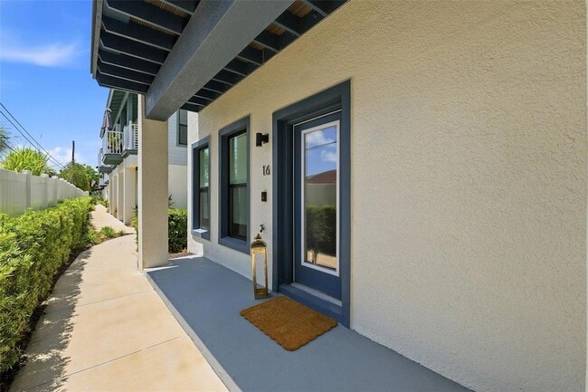 Building Photo - 946 Highland Ave