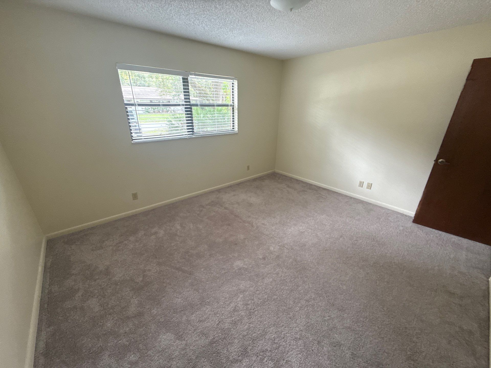 Building Photo - 10939 W Gem St