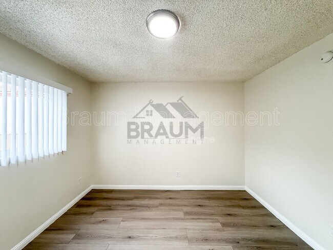 Building Photo - 19401 Haynes St