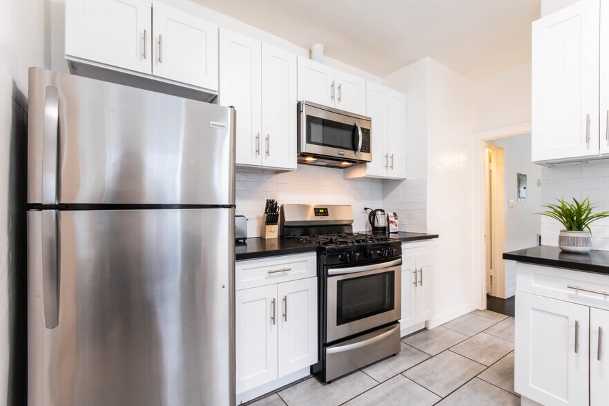 Building Photo - 1806 Washington Way