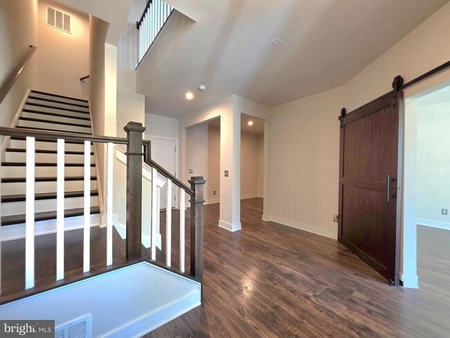 Building Photo - 1552 Meadowlark Glen Rd