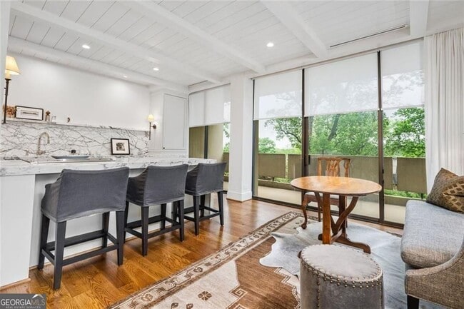 Building Photo - 2575 Peachtree Rd NE