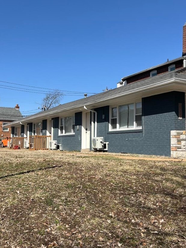 Building Photo - 3329 Lawn Ave