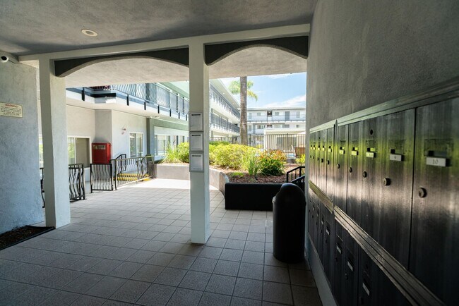 Building Photo - 18411 Vincennes Street