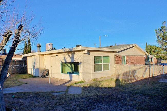 Building Photo - Beautiful 4-Bedroom Move-in Ready Home