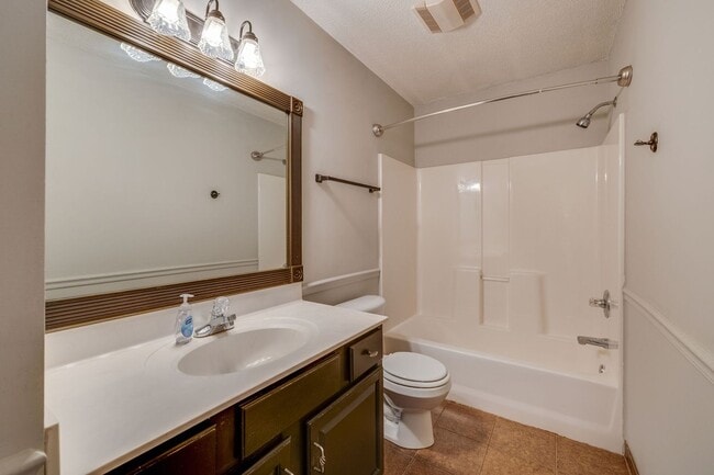 Building Photo - 3817 Rockford St