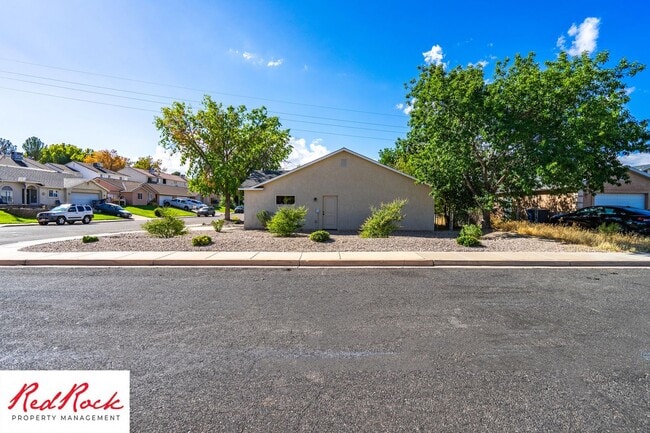 Building Photo - 1115 N 1340 W Cir