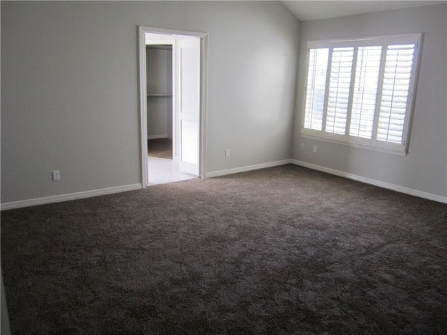 Building Photo - 2030 Paseo Del Prado Dr