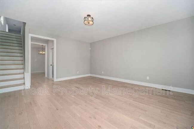 Building Photo - 1203 N 19th St