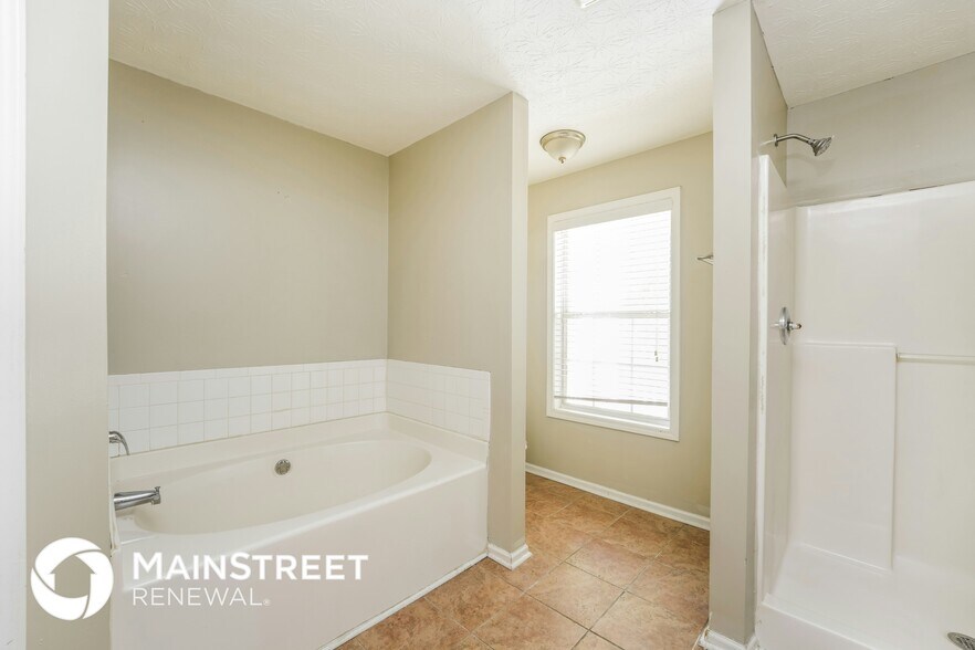 Building Photo - 6288 Lake Valley Point