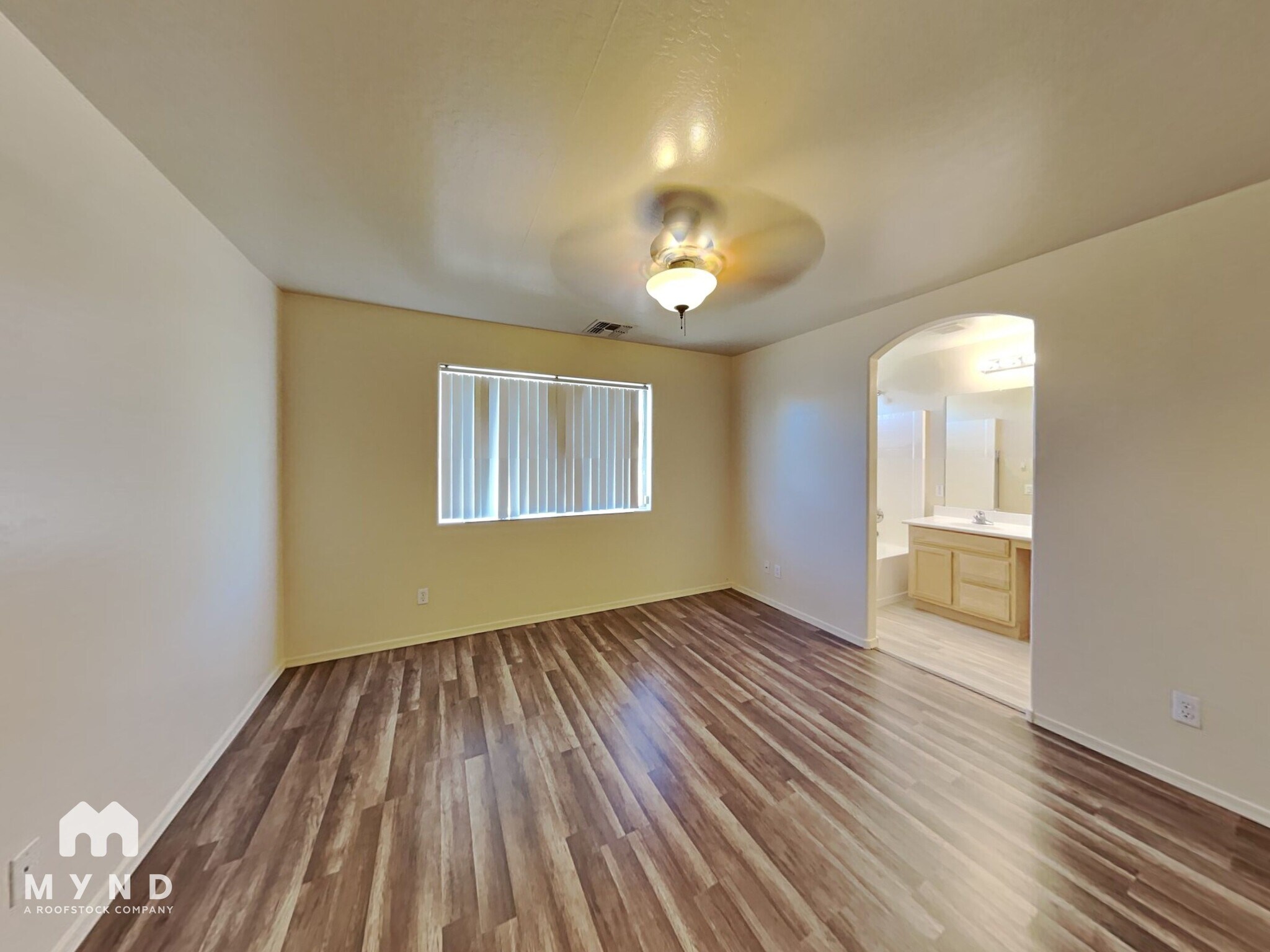 Building Photo - 8058 N 109th Ln