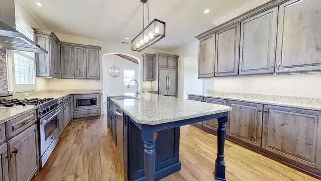 Building Photo - 1310 Ferncliff Rd