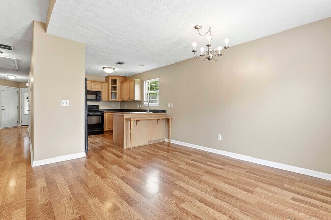 Building Photo - 3BR Home Walkable to Downtown Zebulon with Fenced Yard