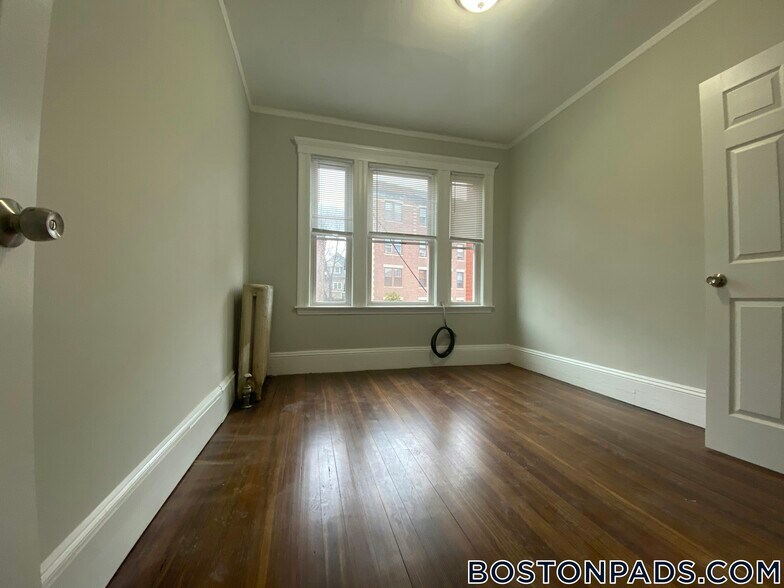 Building Photo - 34 Orkney Rd