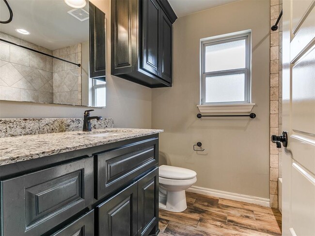 Building Photo - 4932 Wister Ln