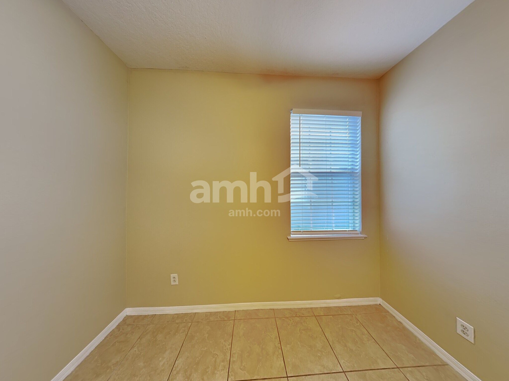 Building Photo - 14544 Cedar Branch Way