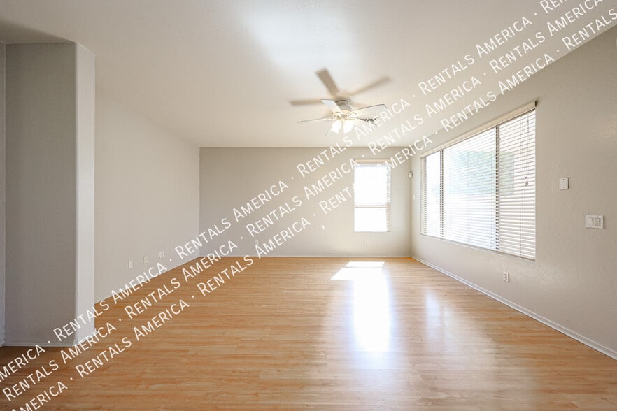 Building Photo - 1155 E Winchester Pl